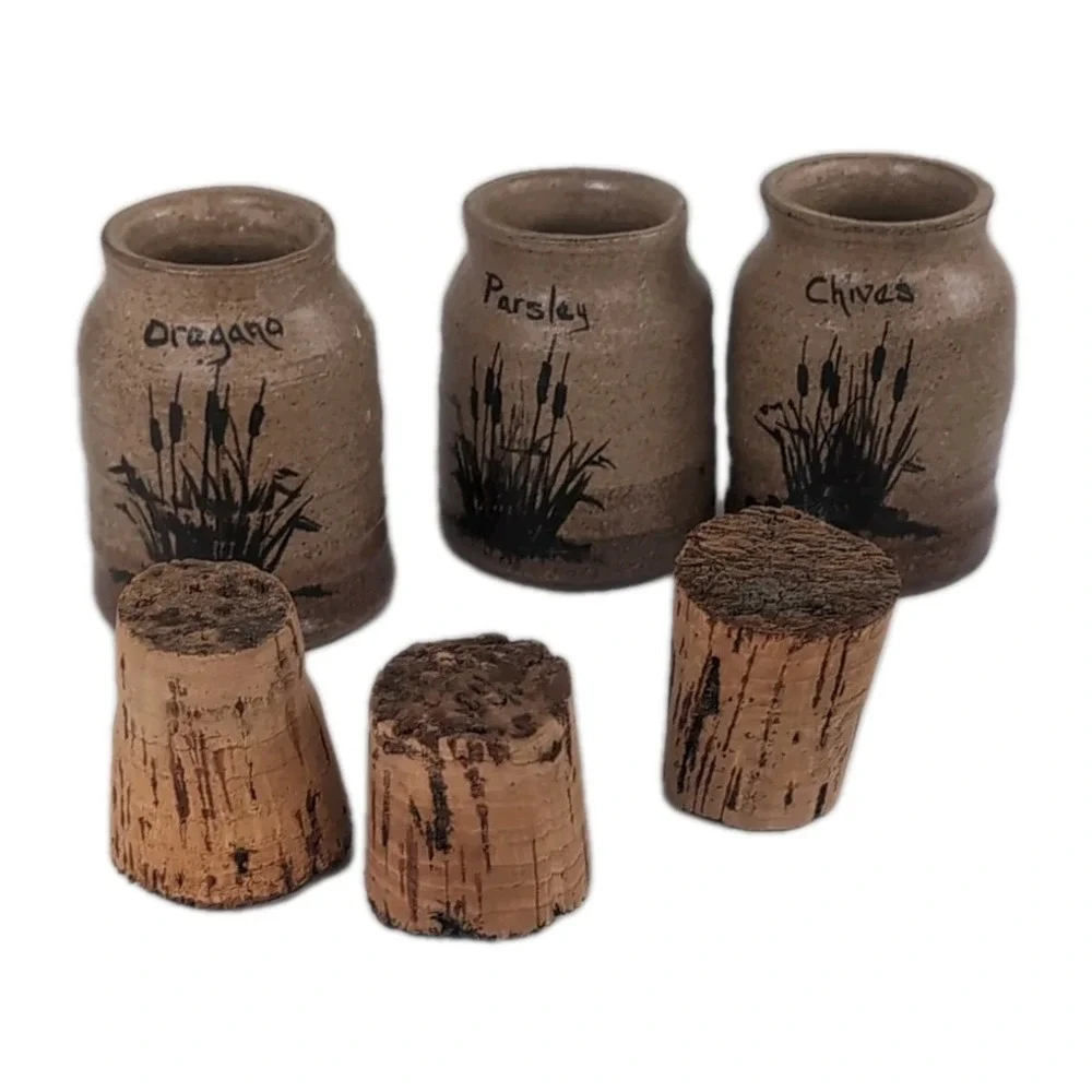 Signed Pottery 3 Spice Jars W/Cork Lids And 2 Bowls Artist P. Francis Vintage